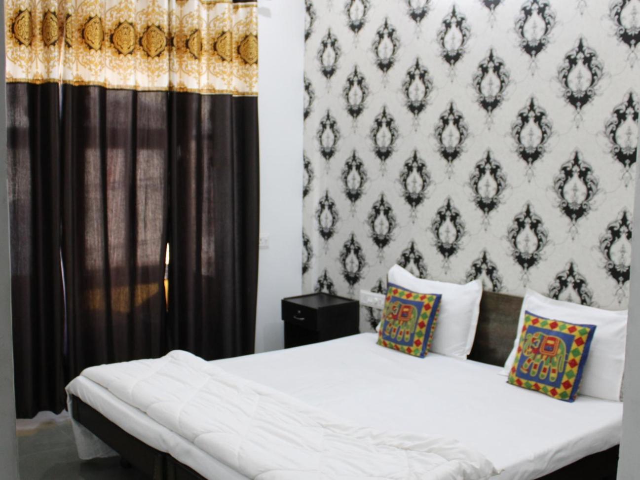 Hill Paradise Home Stay ウダイプル 部屋 写真